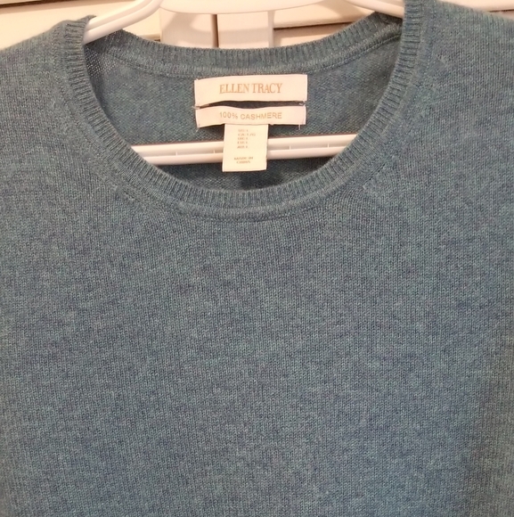 Ellen Tracy, Crewneck,  Cashmere Sweater, Large - Picture 2 of 5